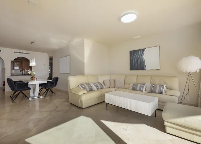 Beach Apartment Sinfonia - 2Br, Pool