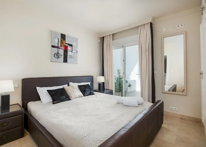 Beach Apartment Sinfonia - 2Br, Pool