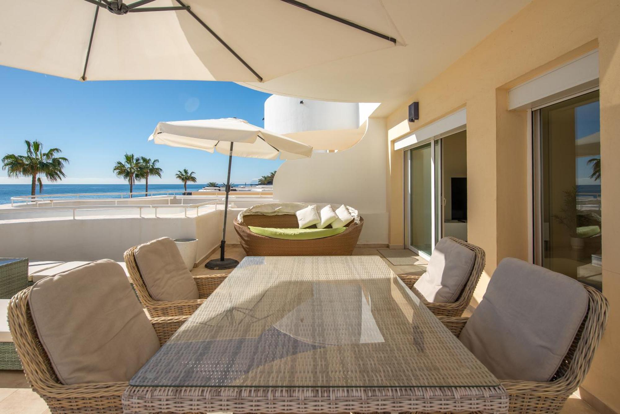 Sinfonia - 2br, Pool Apartment