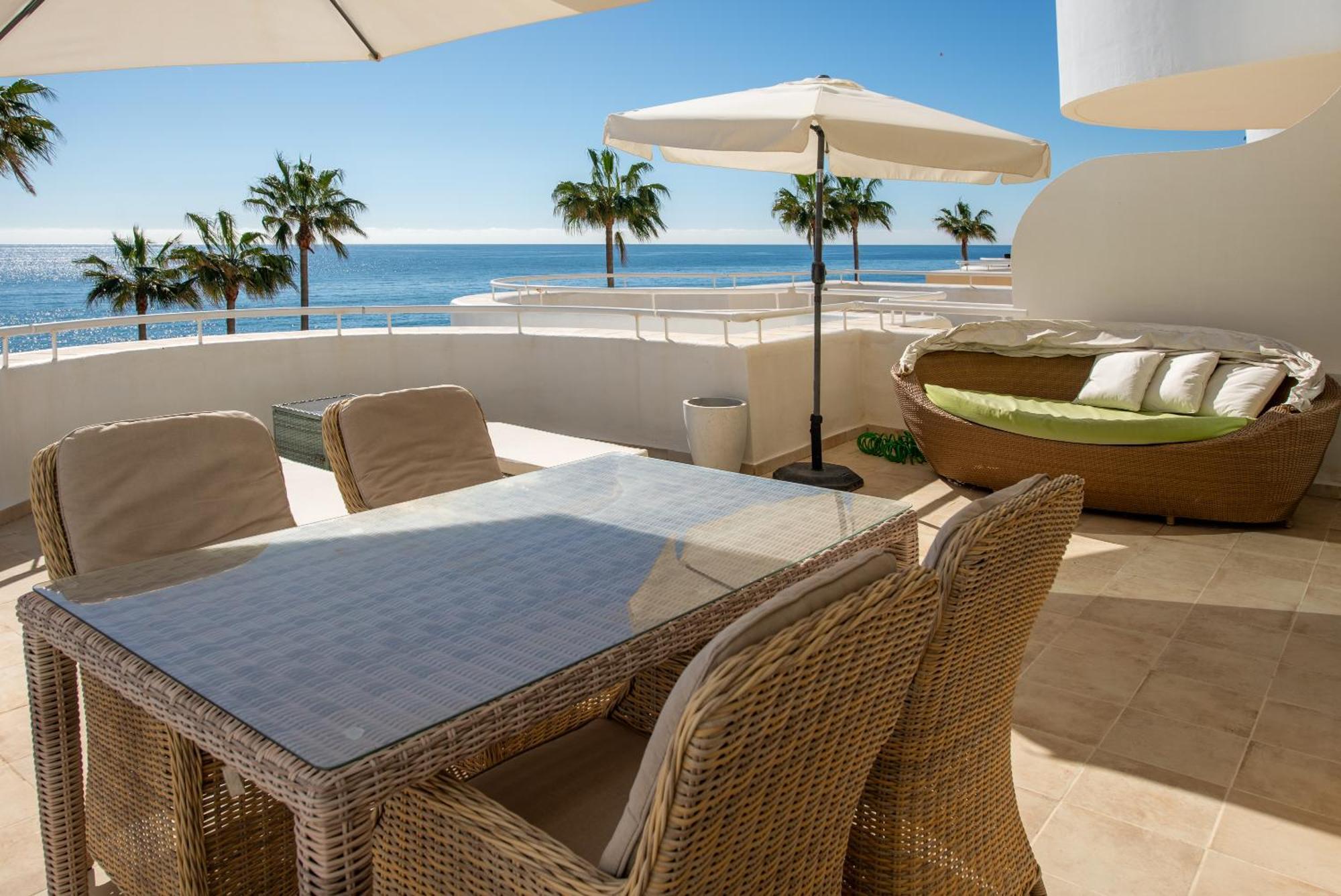 Sinfonia - 2br, Pool Estepona