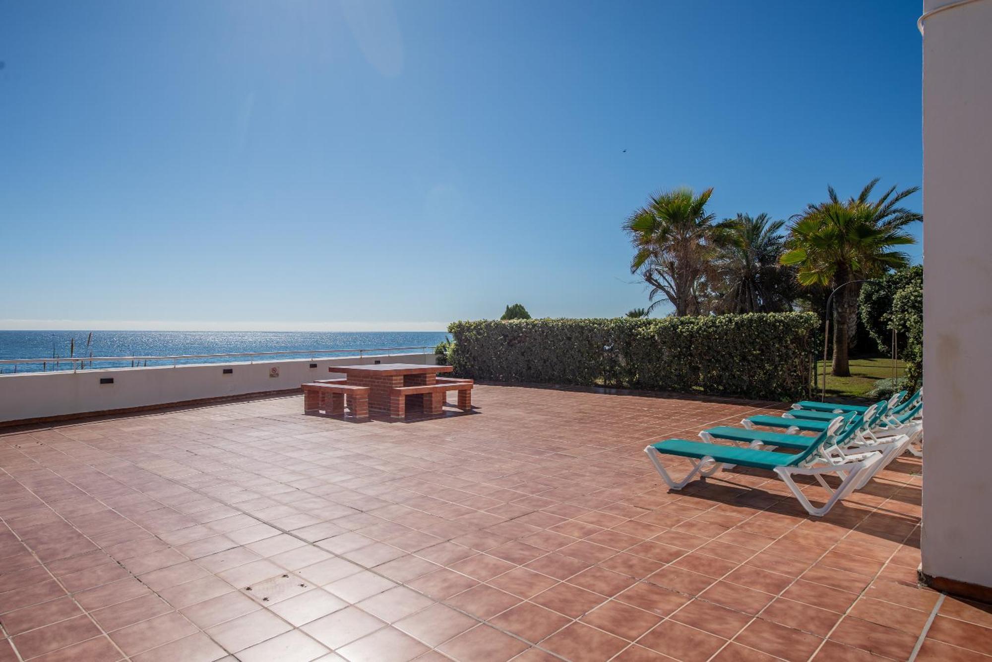 Sinfonia - 2br, Pool Apartment